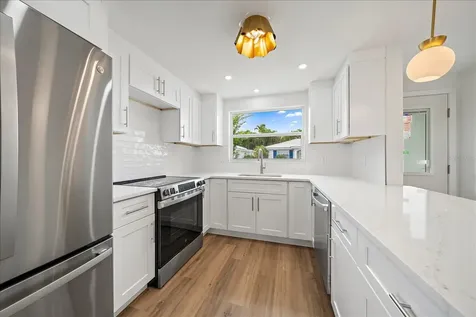 683 Spanish Drive S Longboat Key FL 34228