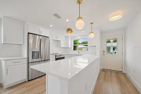 683 Spanish Drive S Longboat Key FL 34228