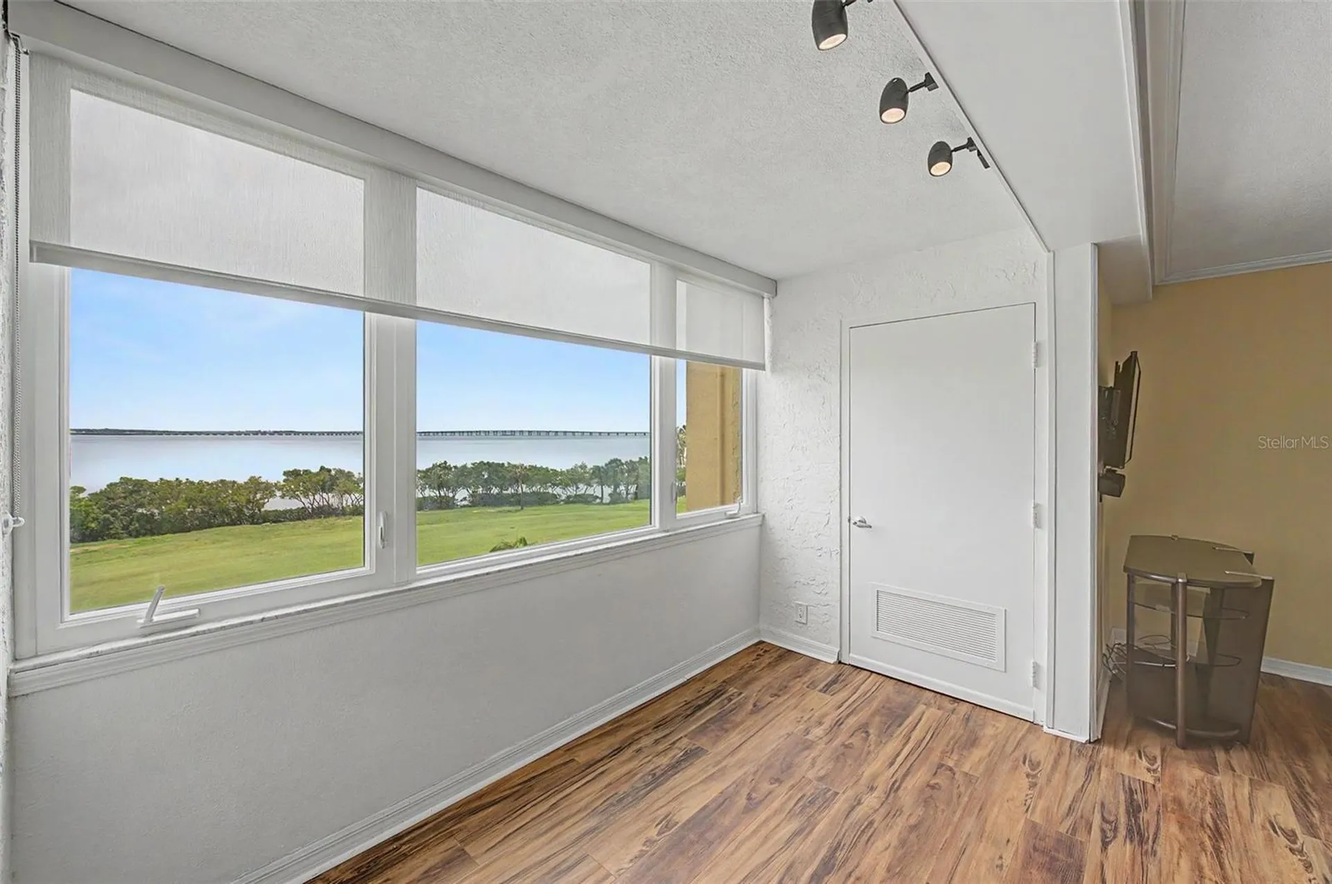 2618 Cove Cay Drive Clearwater FL 33760