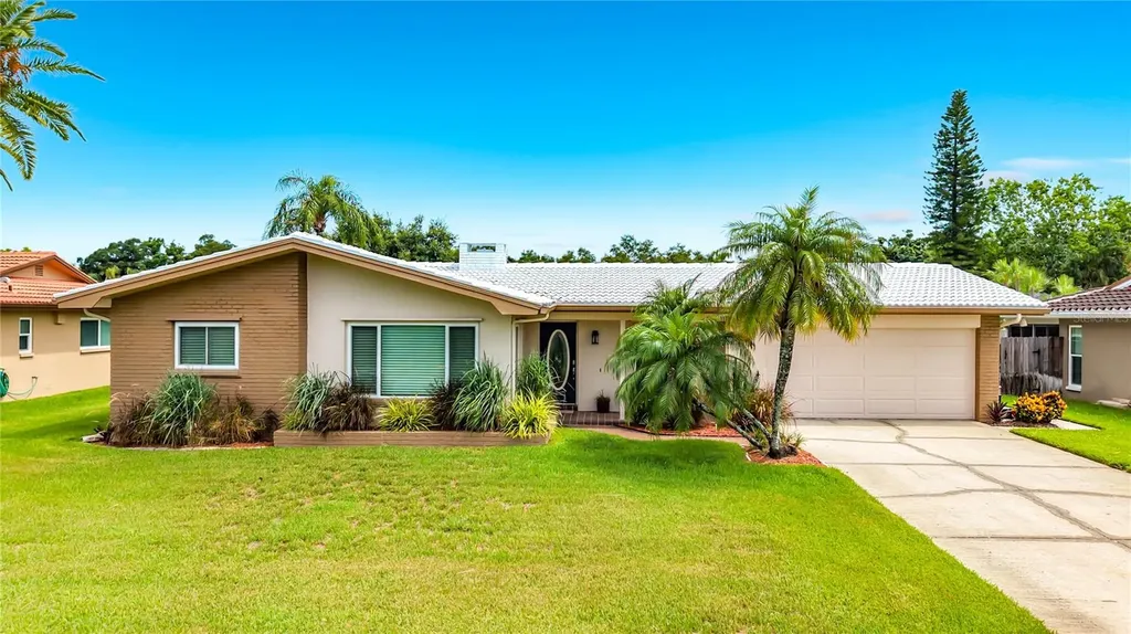 2178 Waterside Drive Clearwater FL 33764