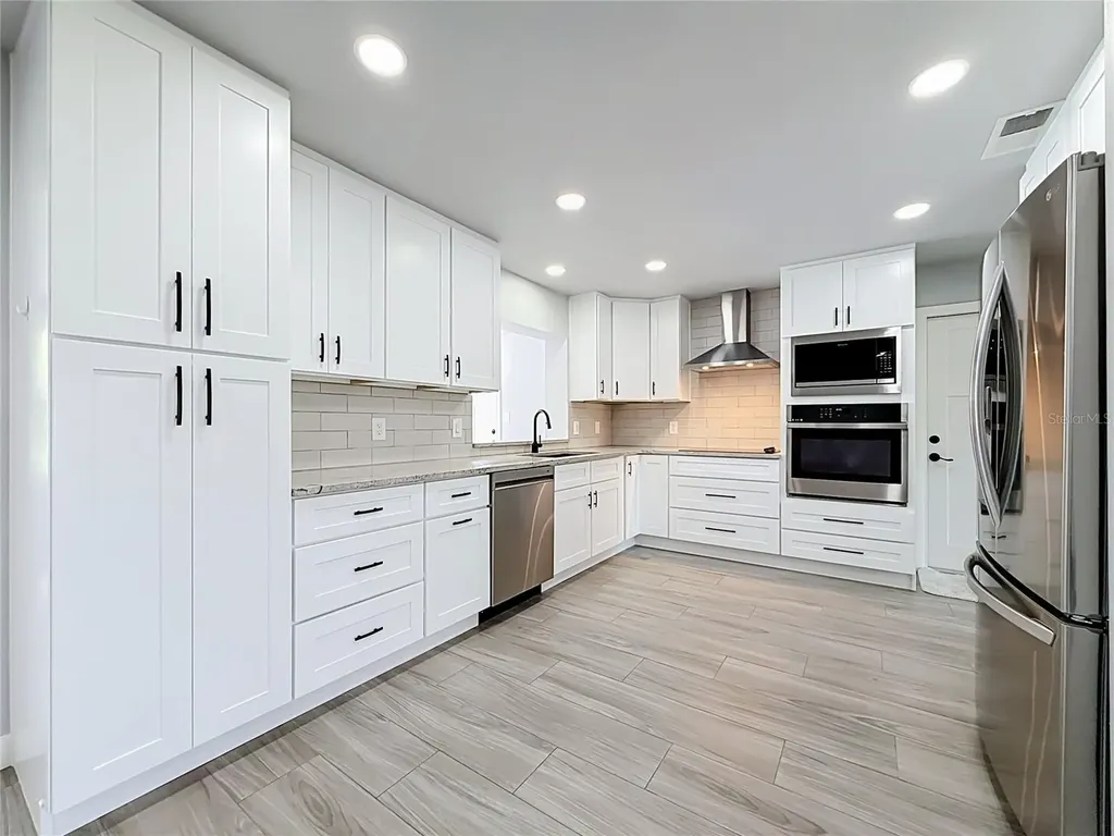 2178 Waterside Drive Clearwater FL 33764