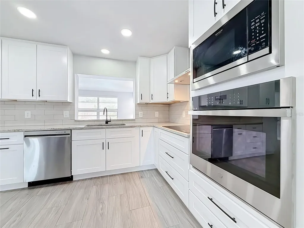 2178 Waterside Drive Clearwater FL 33764