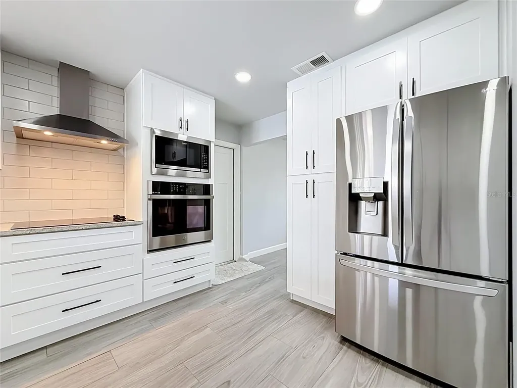 2178 Waterside Drive Clearwater FL 33764