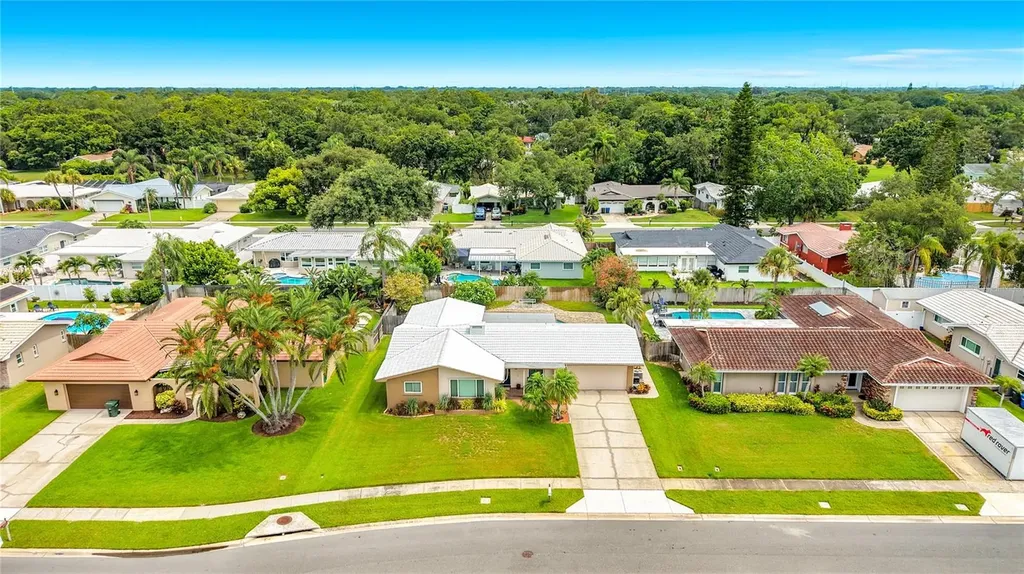 2178 Waterside Drive Clearwater FL 33764