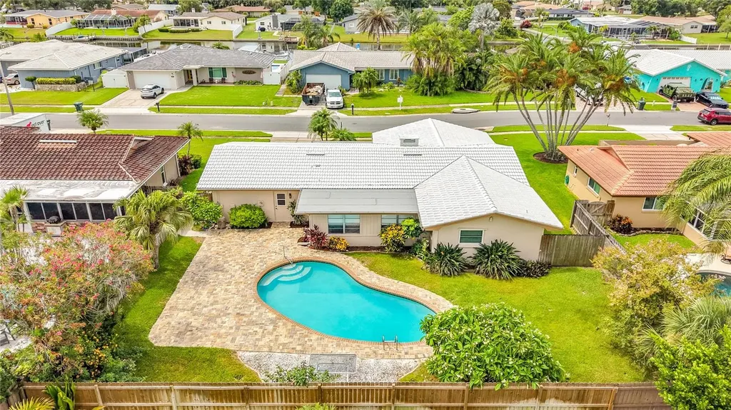 2178 Waterside Drive Clearwater FL 33764