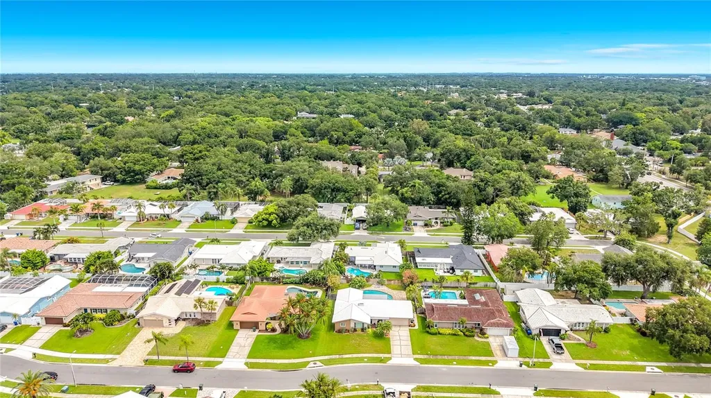2178 Waterside Drive Clearwater FL 33764