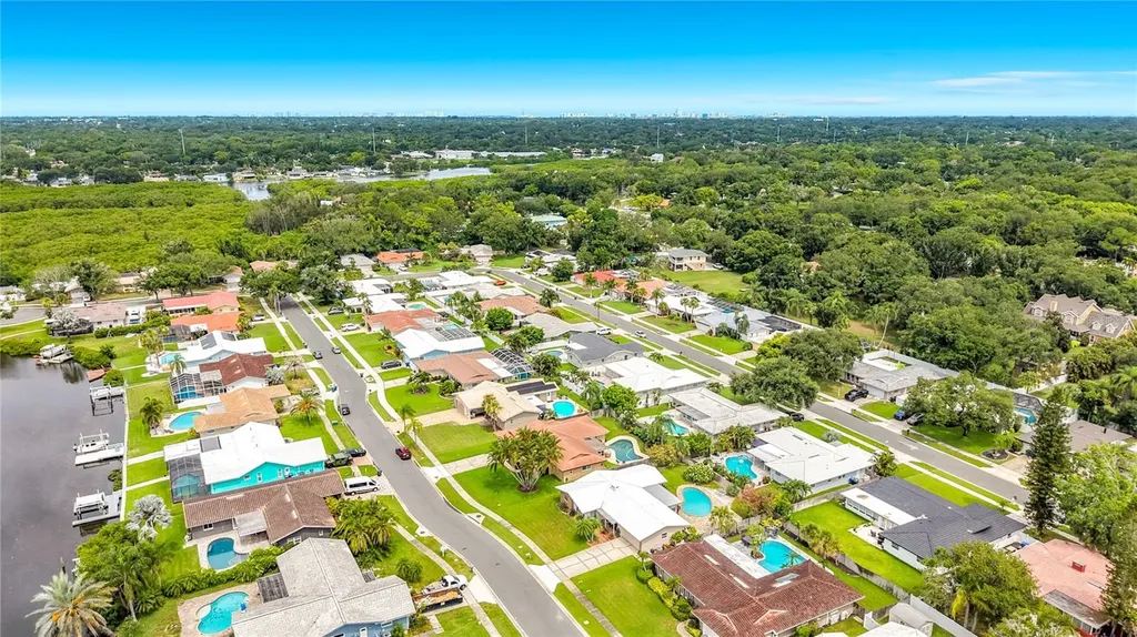 2178 Waterside Drive Clearwater FL 33764