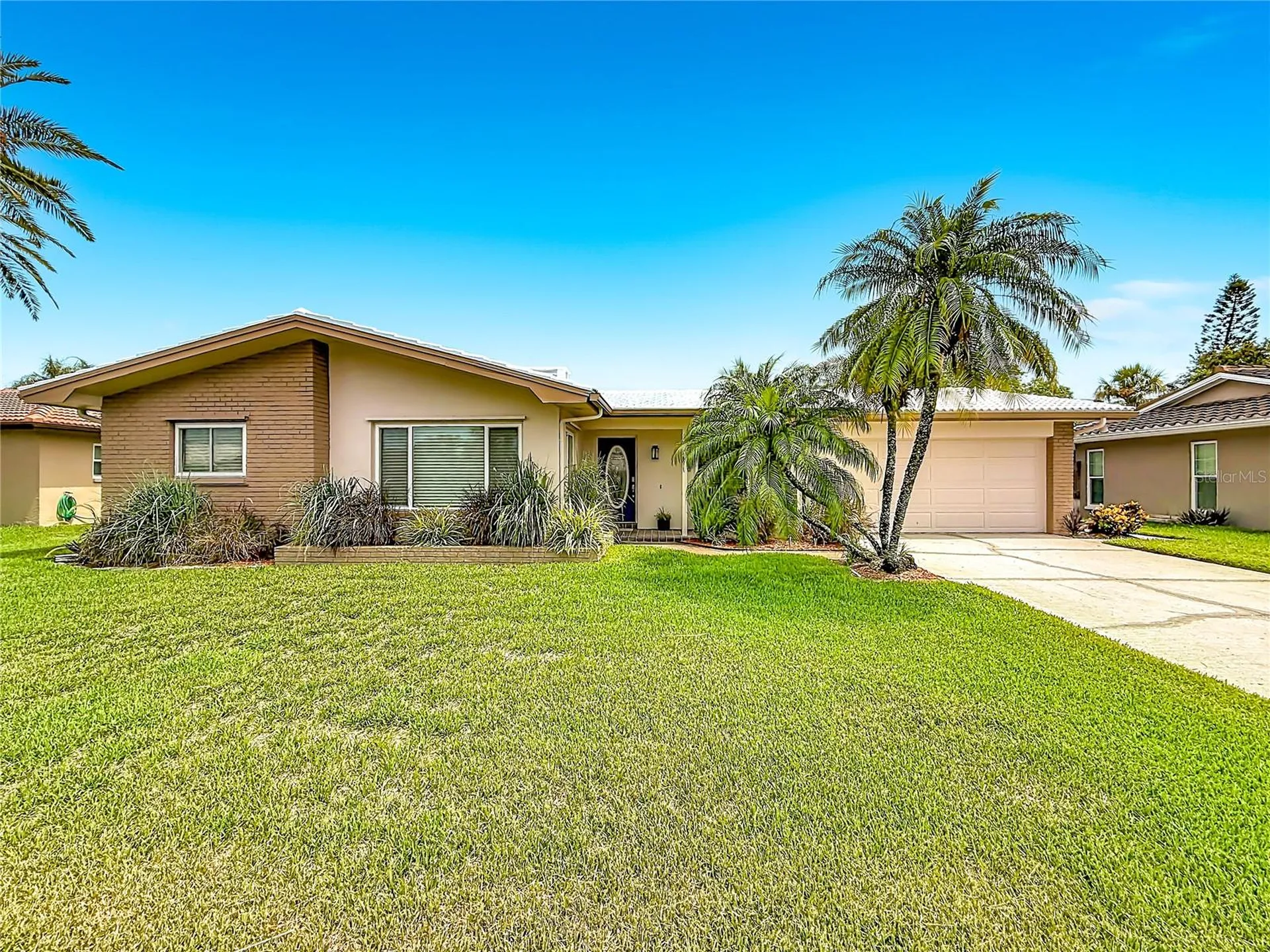 2178 Waterside Drive Clearwater FL 33764