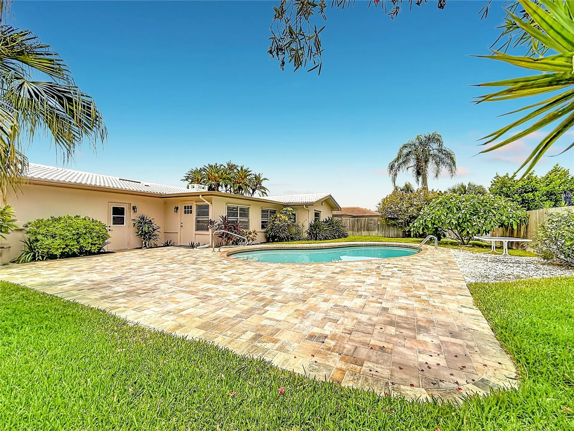 2178 Waterside Drive Clearwater FL 33764