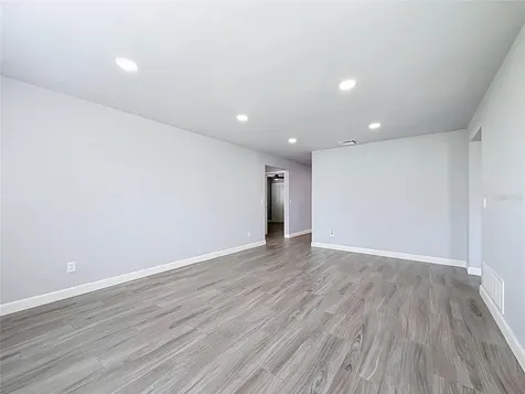 2178 Waterside Drive Clearwater FL 33764