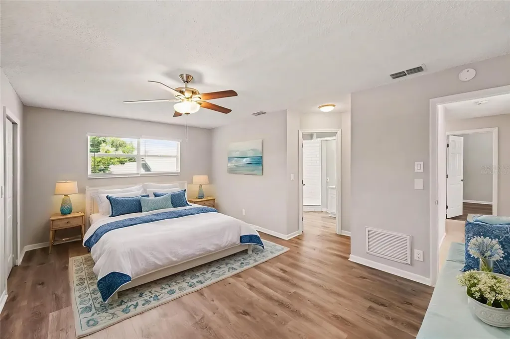 9160 136th Way Seminole FL 33776