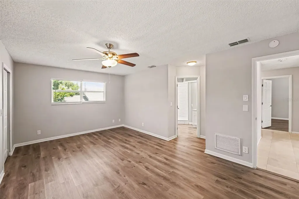 9160 136th Way Seminole FL 33776