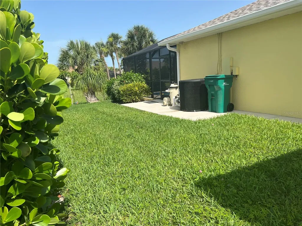 13 Broadmoor Lane Rotonda West FL 33947
