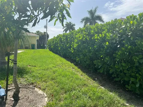 13 Broadmoor Lane Rotonda West FL 33947