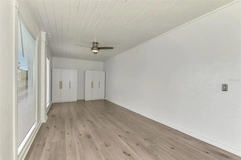 2136 Brueckner Drive Sarasota FL 34231