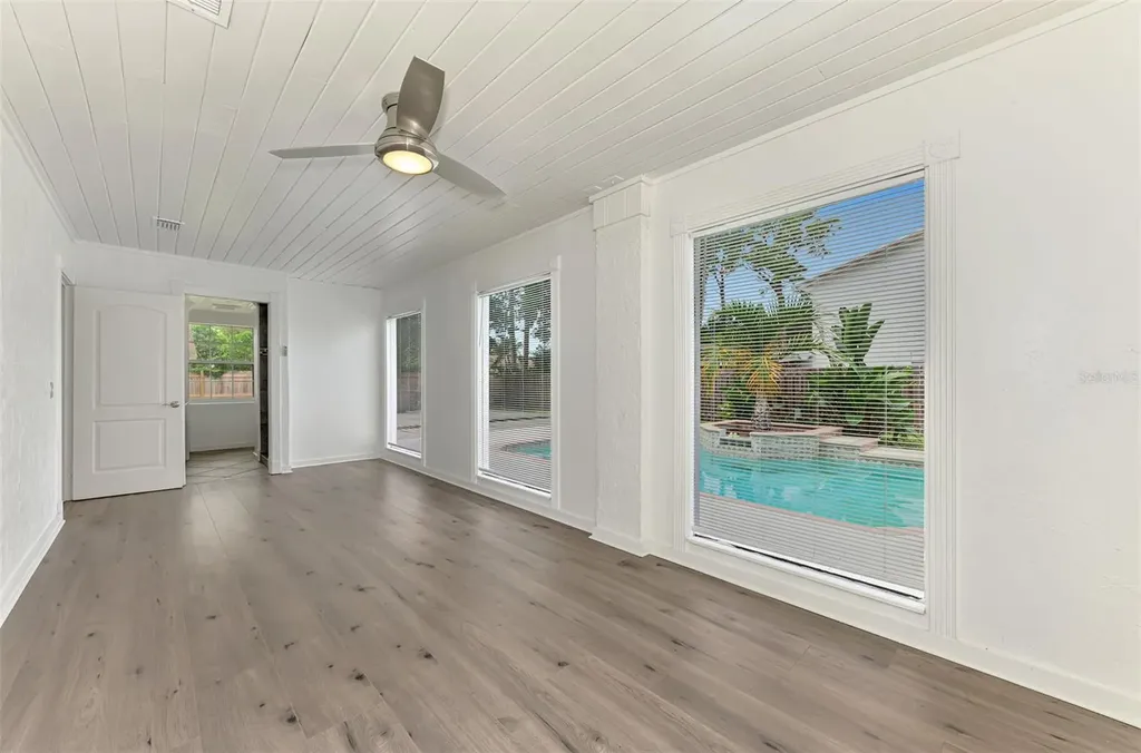 2136 Brueckner Drive Sarasota FL 34231