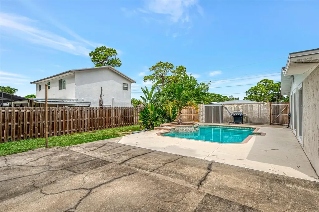 2136 Brueckner Drive Sarasota FL 34231