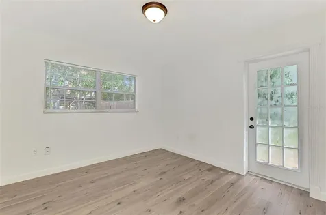 2136 Brueckner Drive Sarasota FL 34231