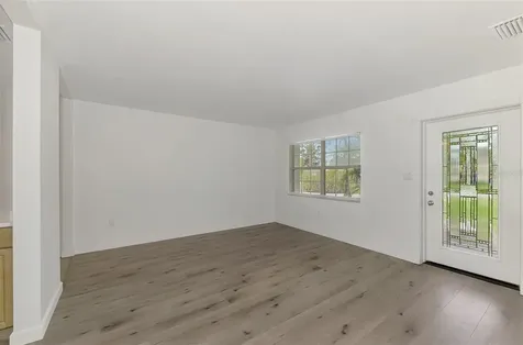 2136 Brueckner Drive Sarasota FL 34231