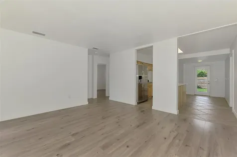 2136 Brueckner Drive Sarasota FL 34231