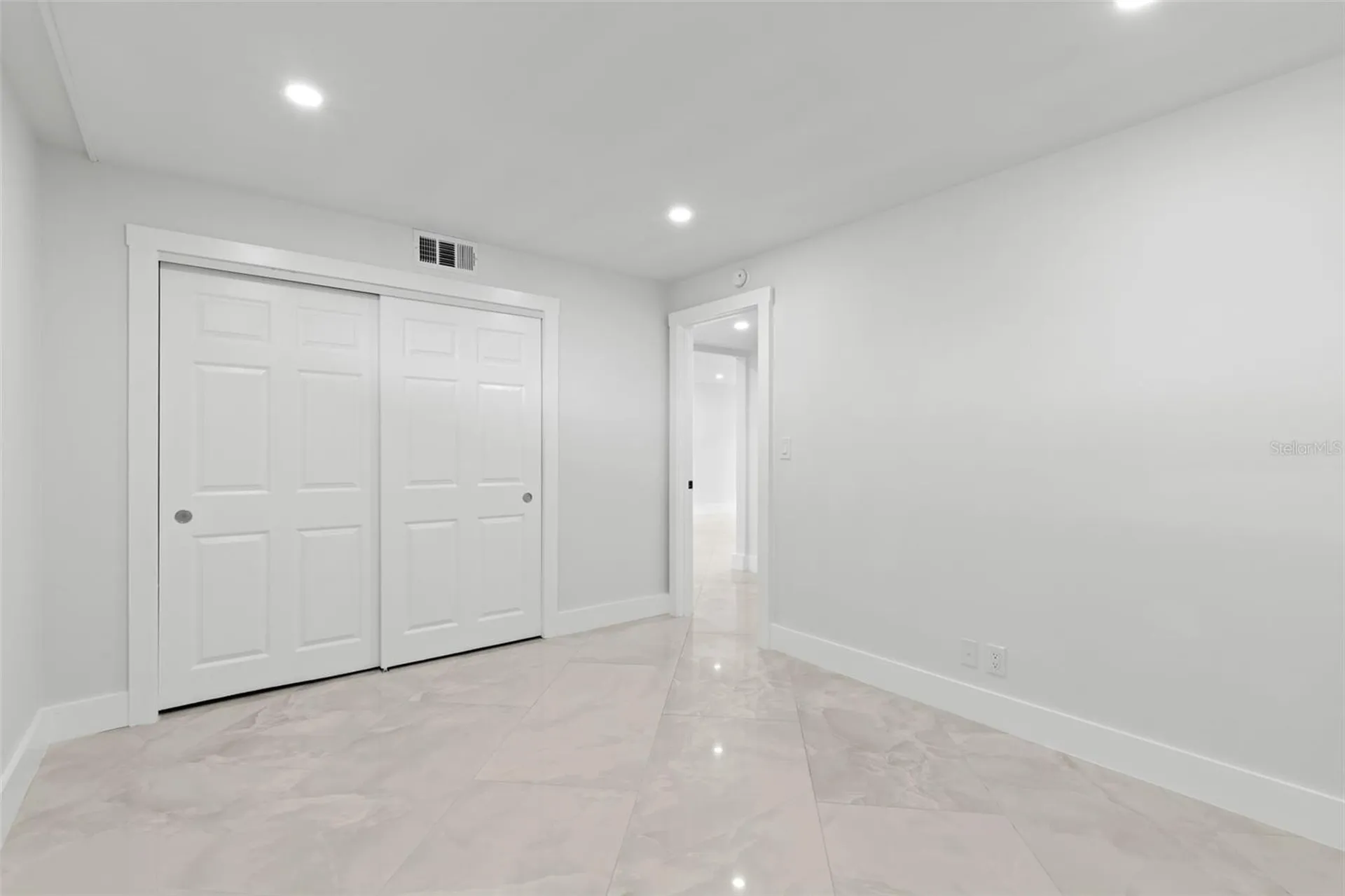 2614 Cove Cay Drive Clearwater FL 33760