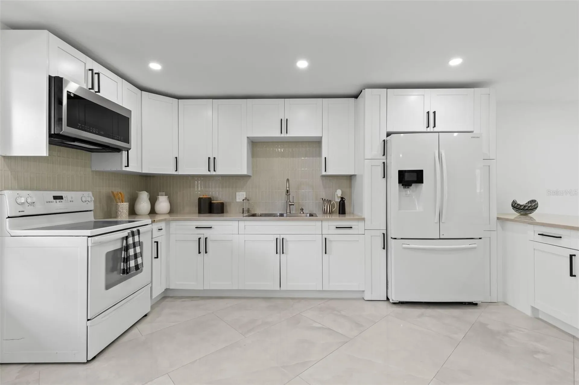 2614 Cove Cay Drive Clearwater FL 33760