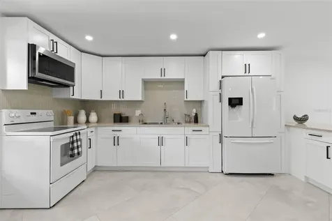 2614 Cove Cay Drive Clearwater FL 33760