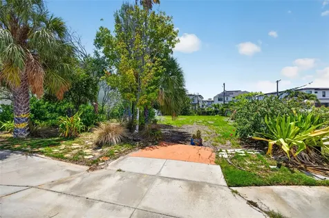 830 S Davis Boulevard Tampa FL 33606