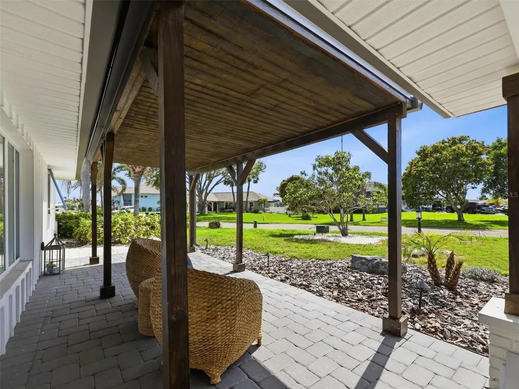 1029 Bal Harbour Drive Apollo Beach FL 33572