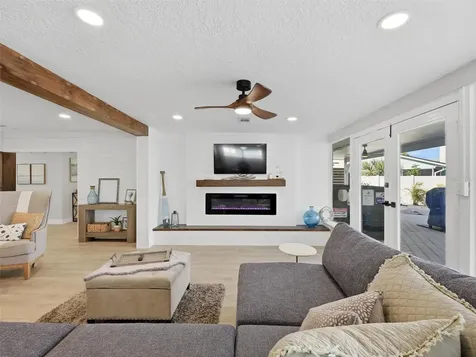 1029 Bal Harbour Drive Apollo Beach FL 33572