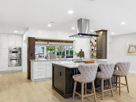 1029 Bal Harbour Drive Apollo Beach FL 33572