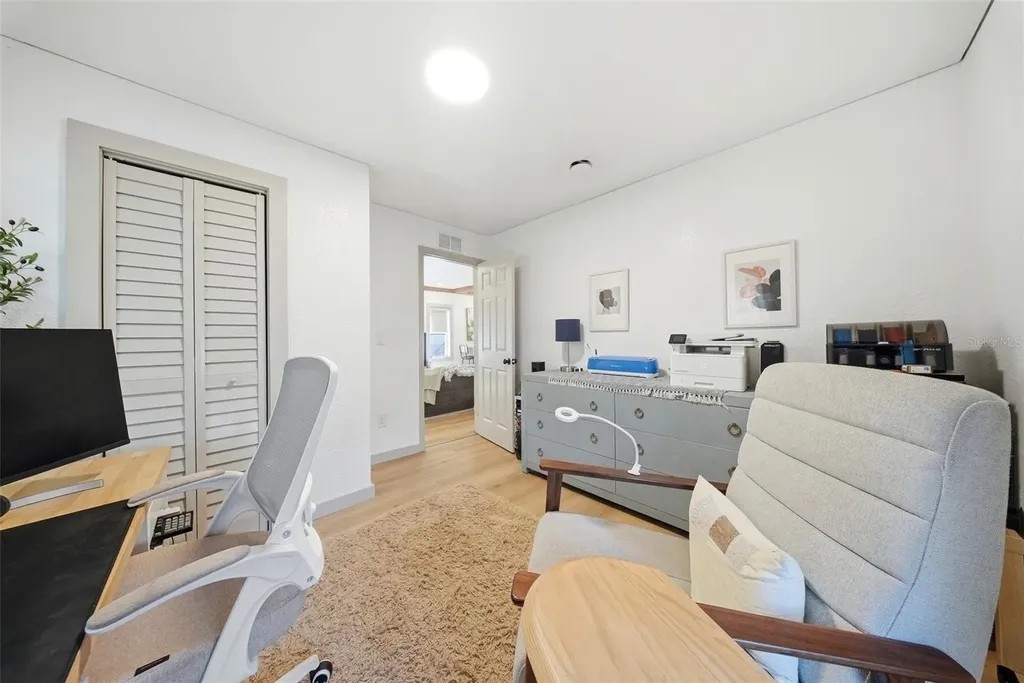 3036 Emerson Avenue S St Petersburg FL 33712