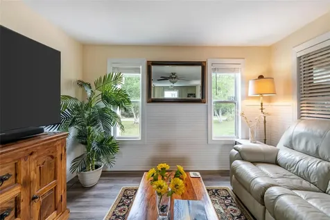 5411 Japonica Avenue Pensacola FL 32507