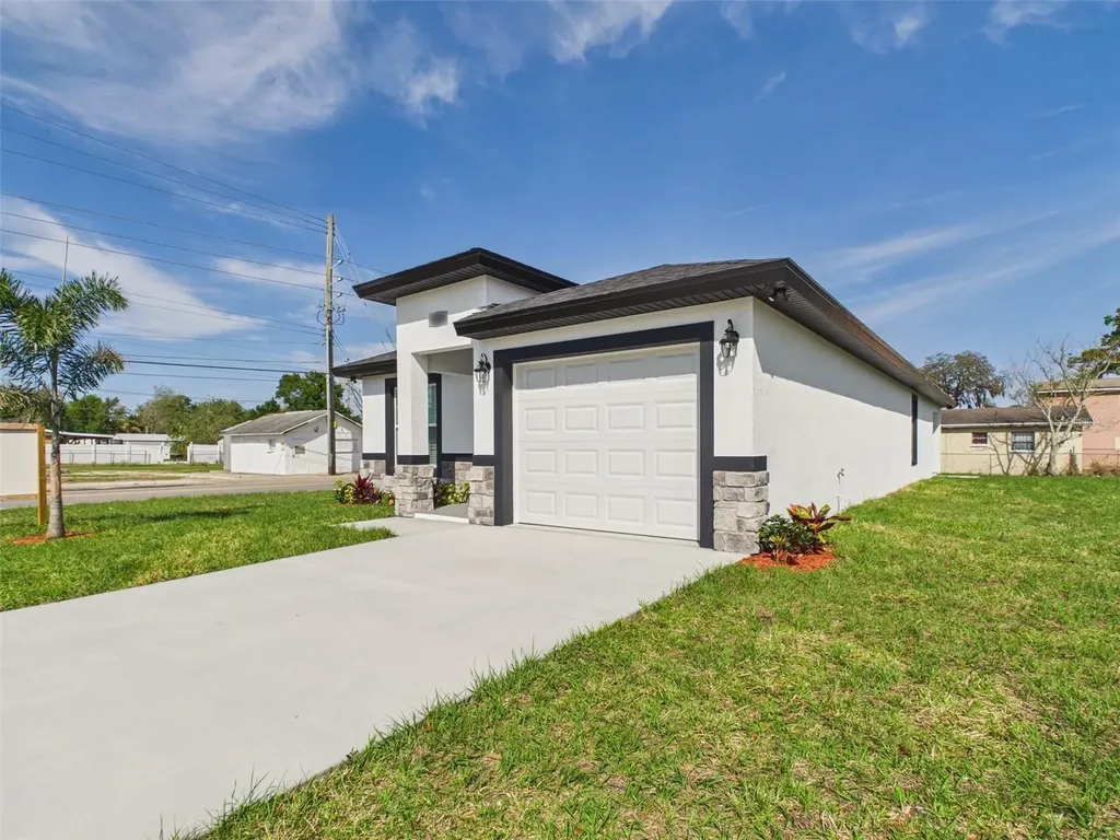 1347 Providence Road Lakeland FL 33805