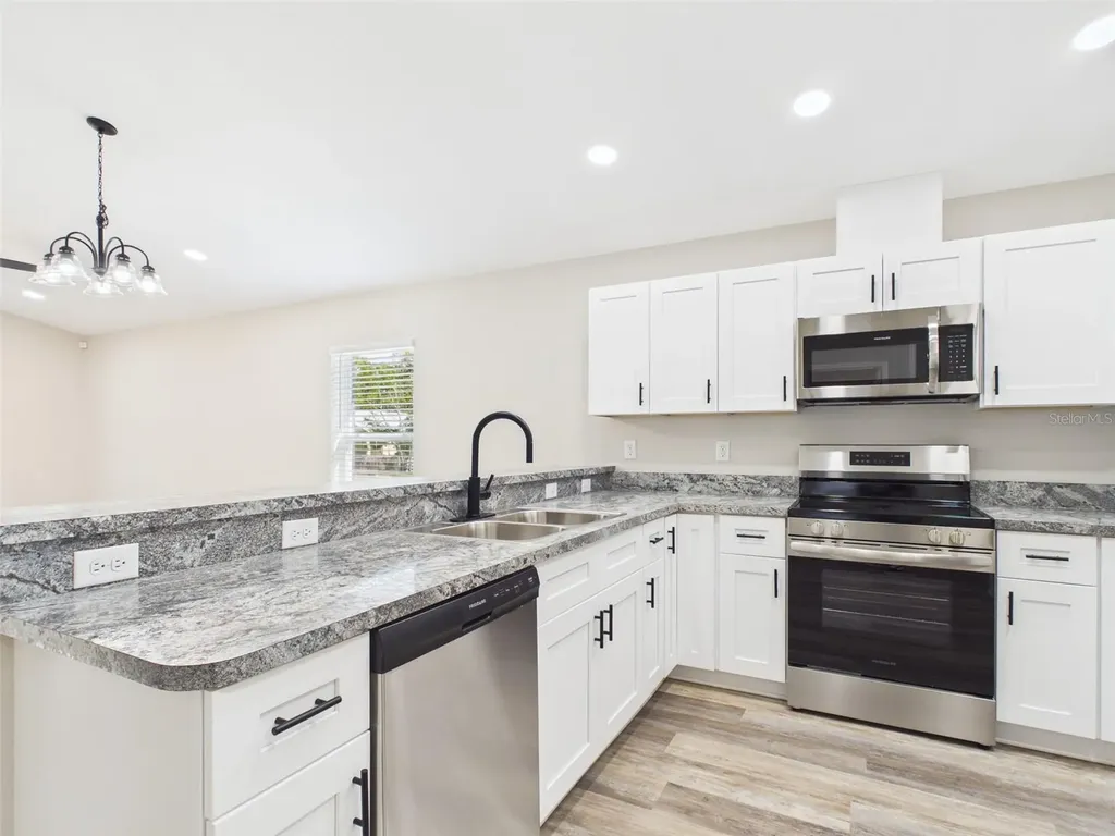 1347 Providence Road Lakeland FL 33805