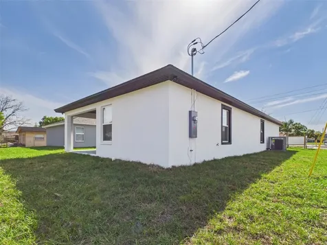 1347 Providence Road Lakeland FL 33805