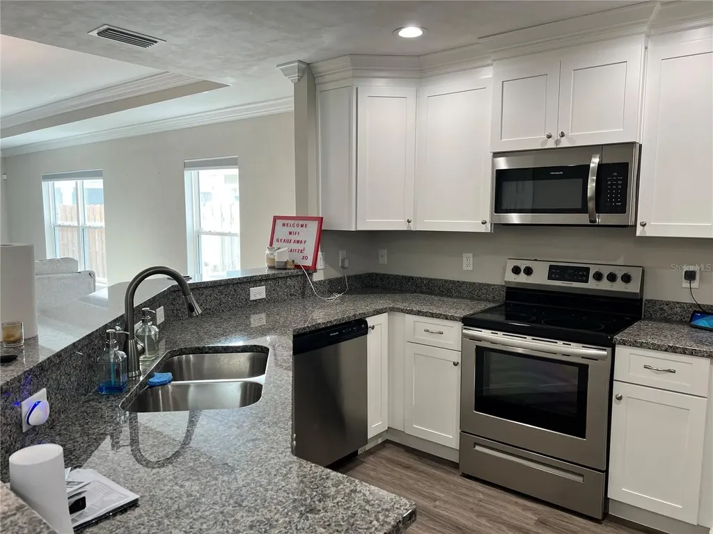 25107 SW 9th Lane Newberry FL 32669