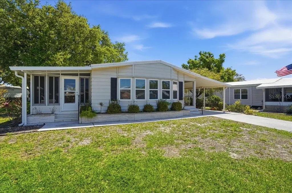 8514 Monarch Place Palmetto FL 34221