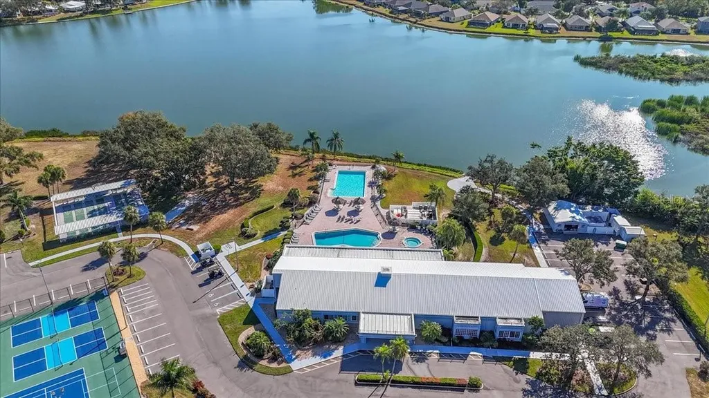 8514 Monarch Place Palmetto FL 34221