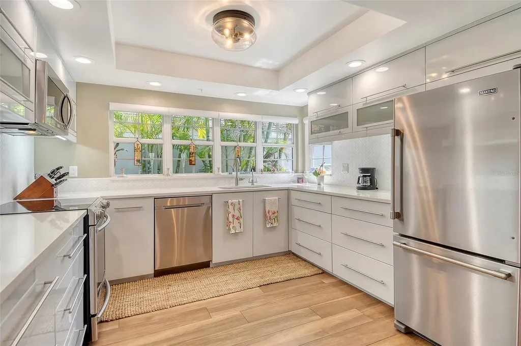 3427 Winding Oaks Drive Longboat Key FL 34228