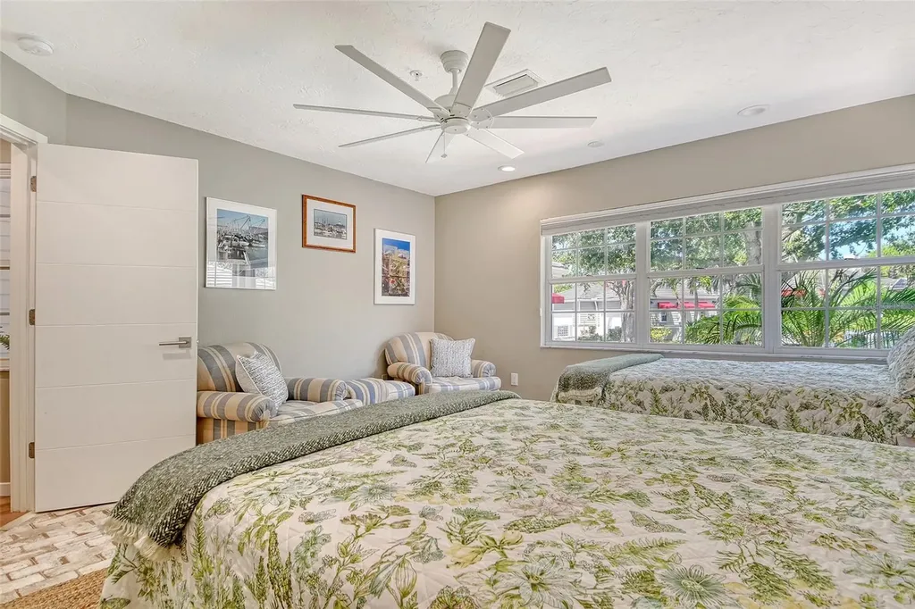 3427 Winding Oaks Drive Longboat Key FL 34228
