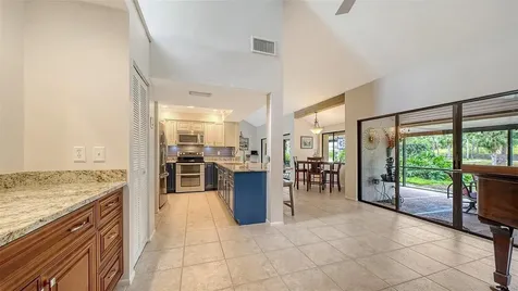 4396 Woodmans Chart Sarasota FL 34235