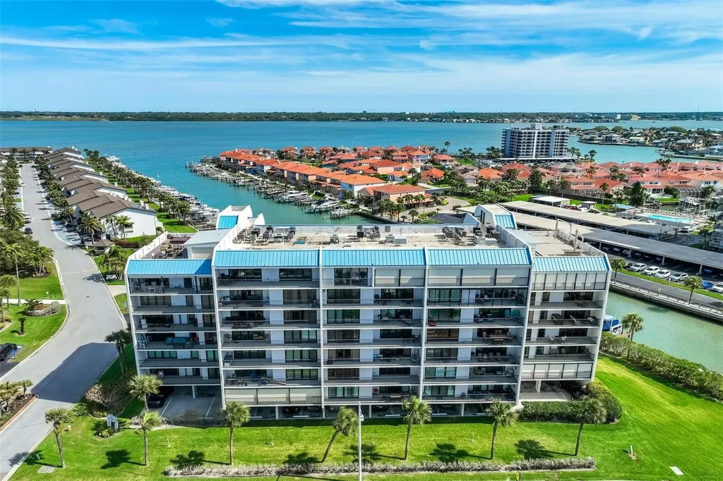 1591 Gulf Boulevard Clearwater FL 33767