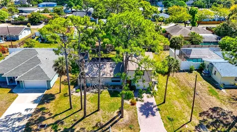 2631 Fiesta Drive Venice FL 34293