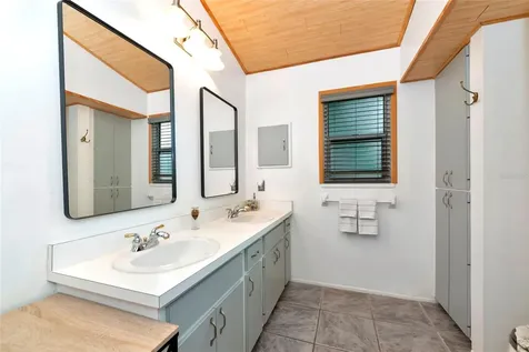 2631 Fiesta Drive Venice FL 34293