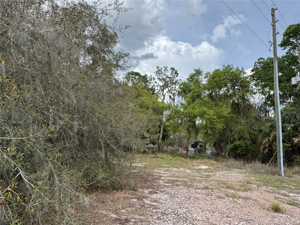 Cedar Circle Lake Wales FL 33898