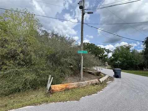 Cedar Circle Lake Wales FL 33898