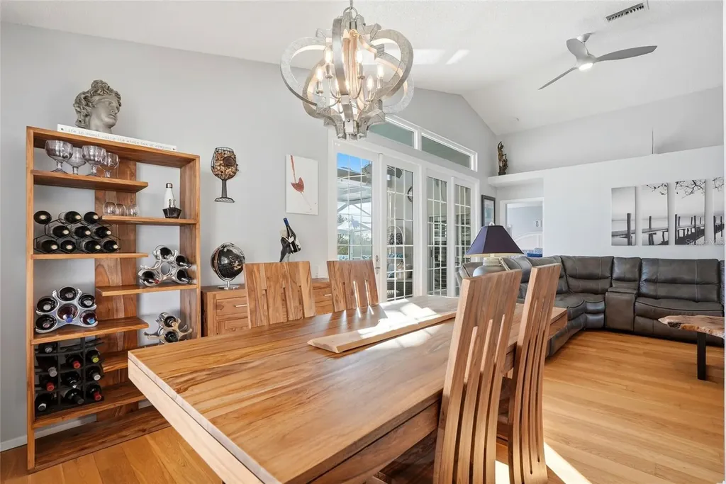 732 Lighthouse Drive Tarpon Springs FL 34689
