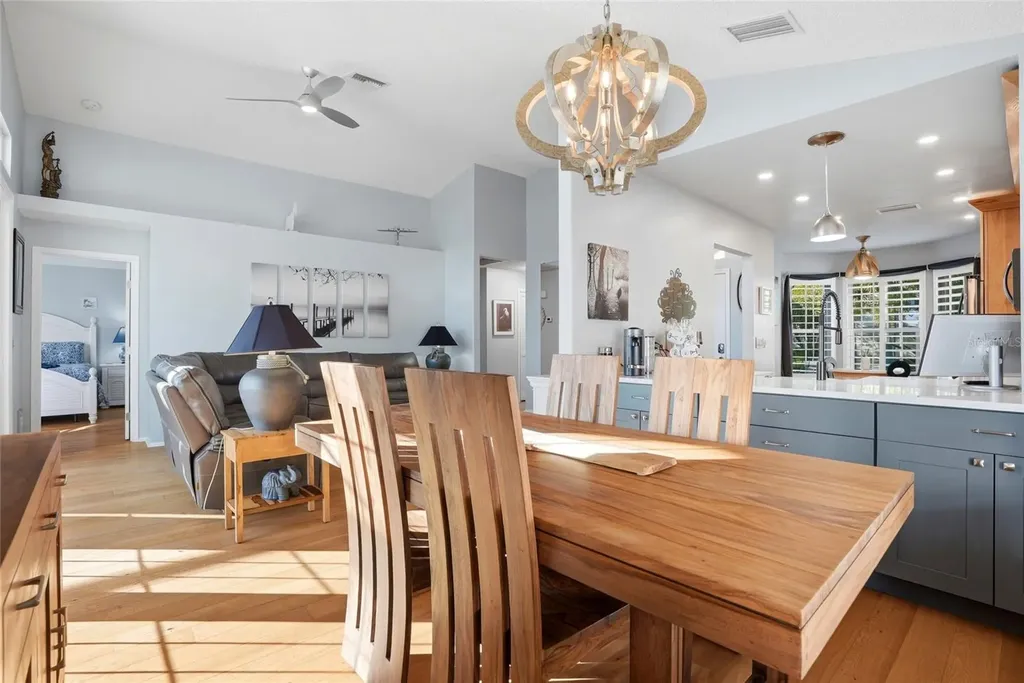 732 Lighthouse Drive Tarpon Springs FL 34689