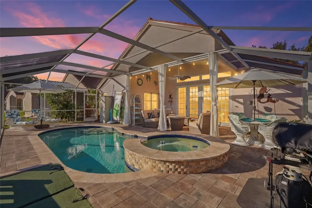 732 Lighthouse Drive Tarpon Springs FL 34689